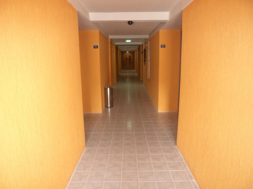 J.R. Hotel