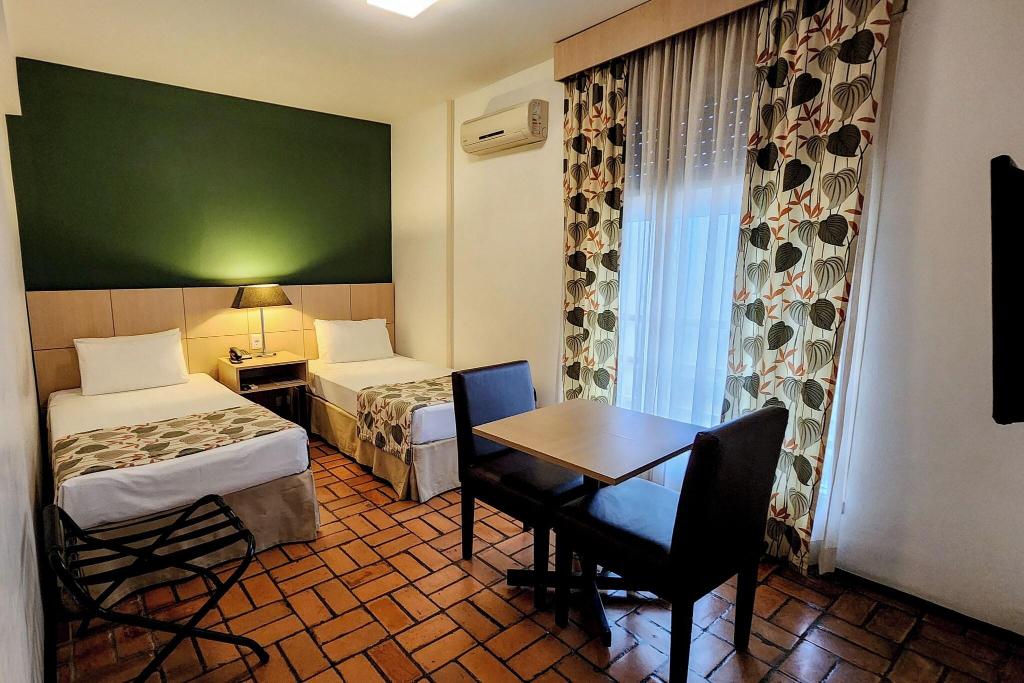 hotel-thumb