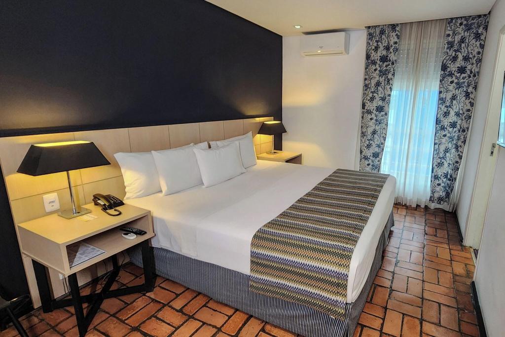 hotel-thumb
