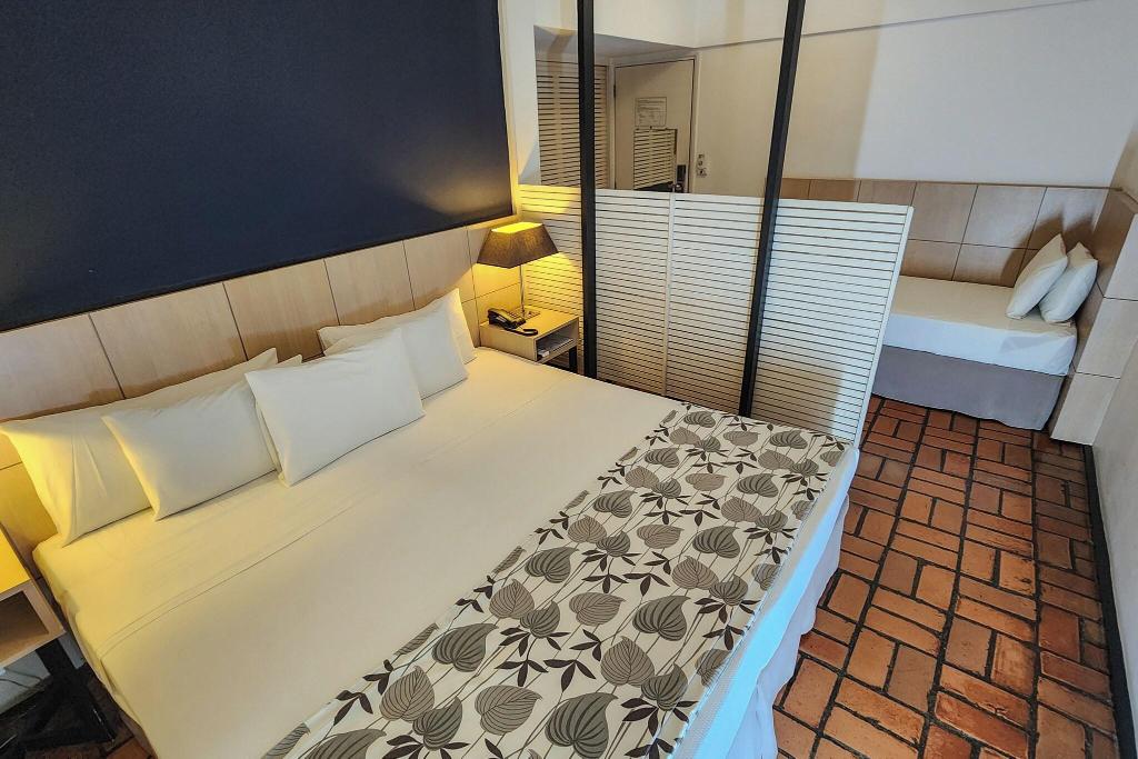 hotel-thumb
