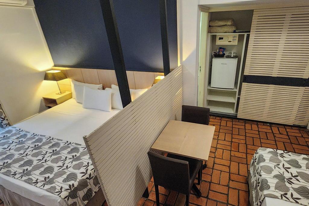 hotel-thumb