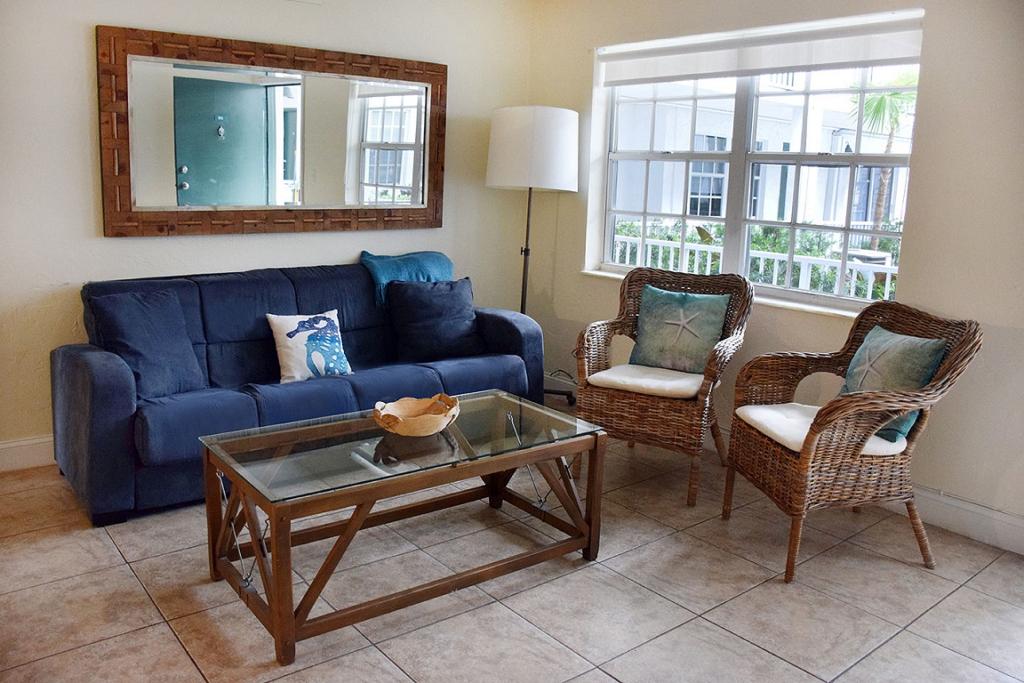 Coral Reef Suites Key Biscayne Mia
