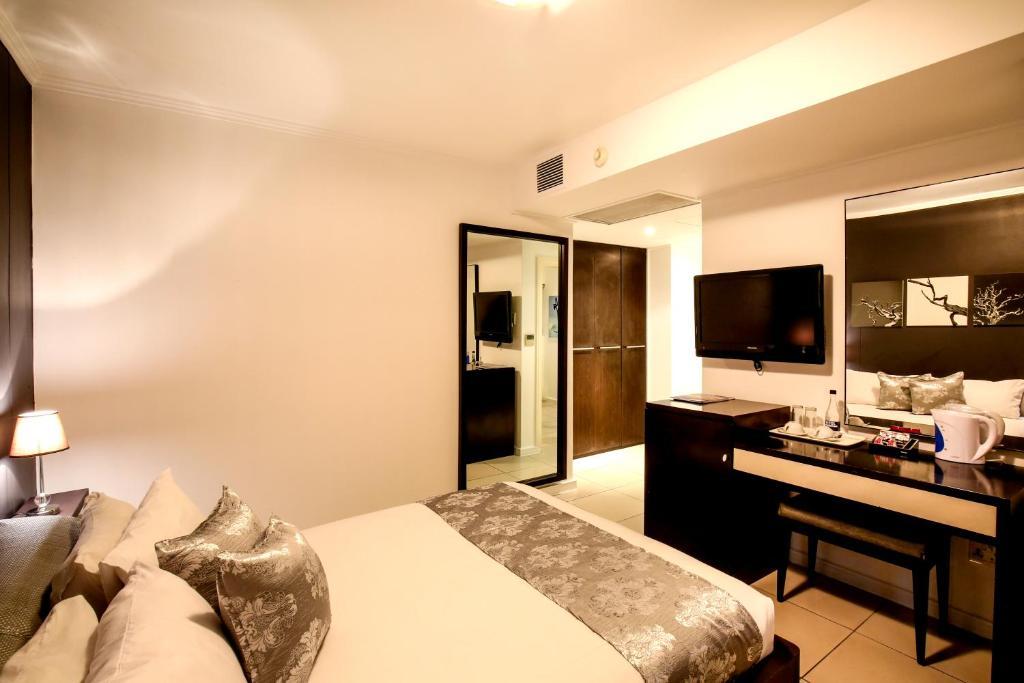 The Nicol Hotels & Apartments