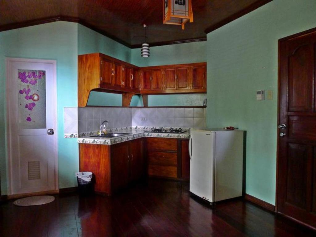 La Salangane Caalan Beach Villa
