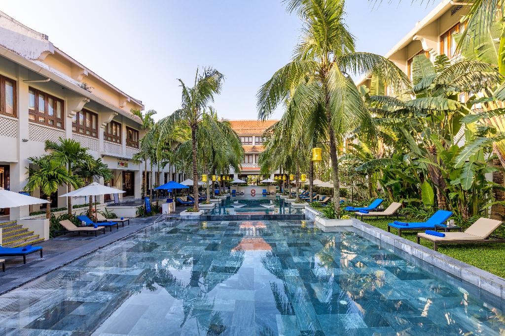 hotel-thumb