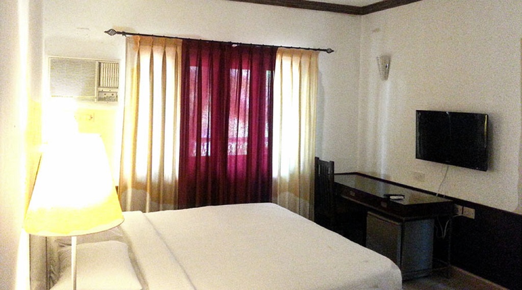 Camelot Beach Resort