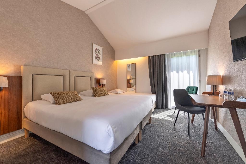 Le relais fleuri, Hotel & Restaurant Logis–Avallon