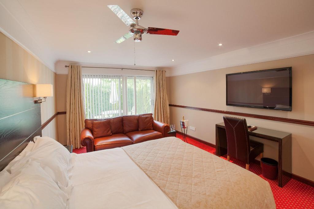 Hollies Hotel