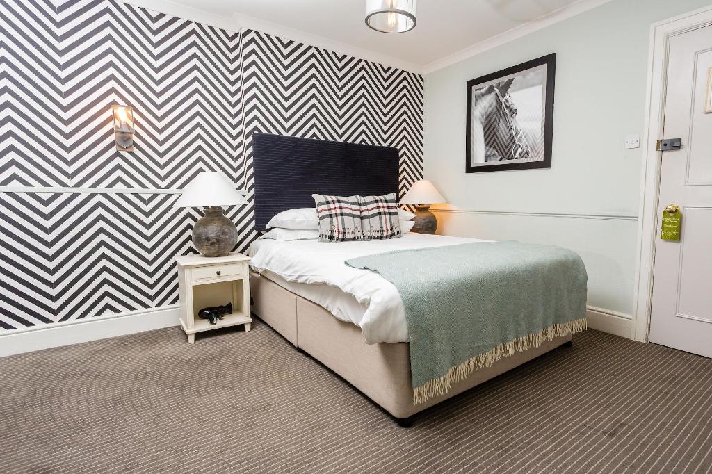 The White Hart Hotel by Marstons Inns