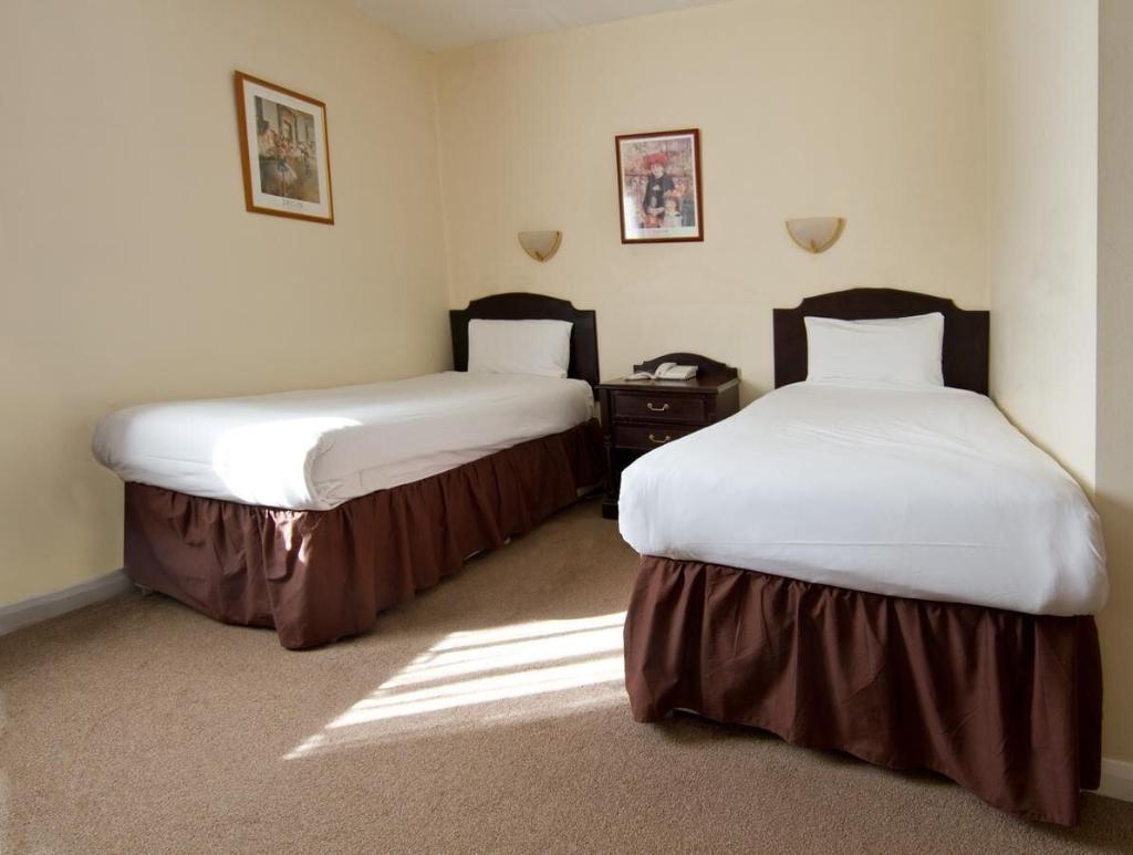 Almondsbury Interchange Hotel