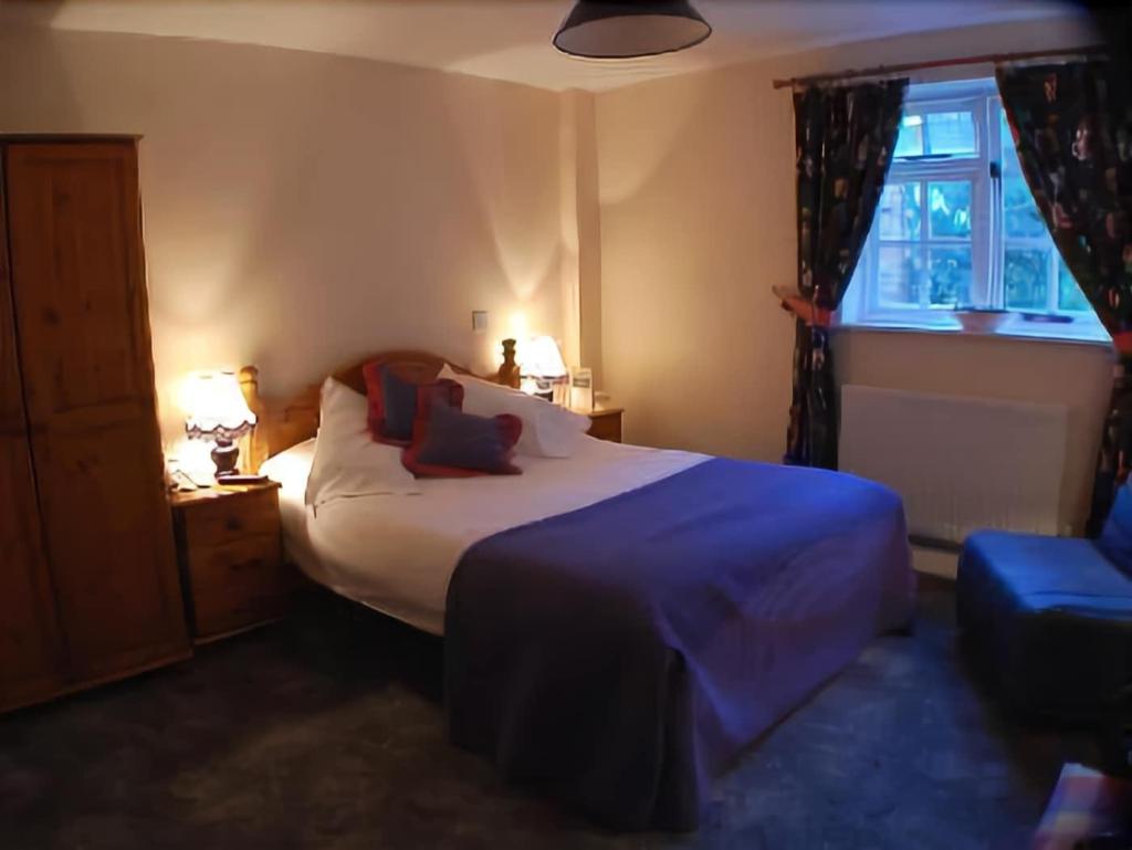 Winchfield Inn