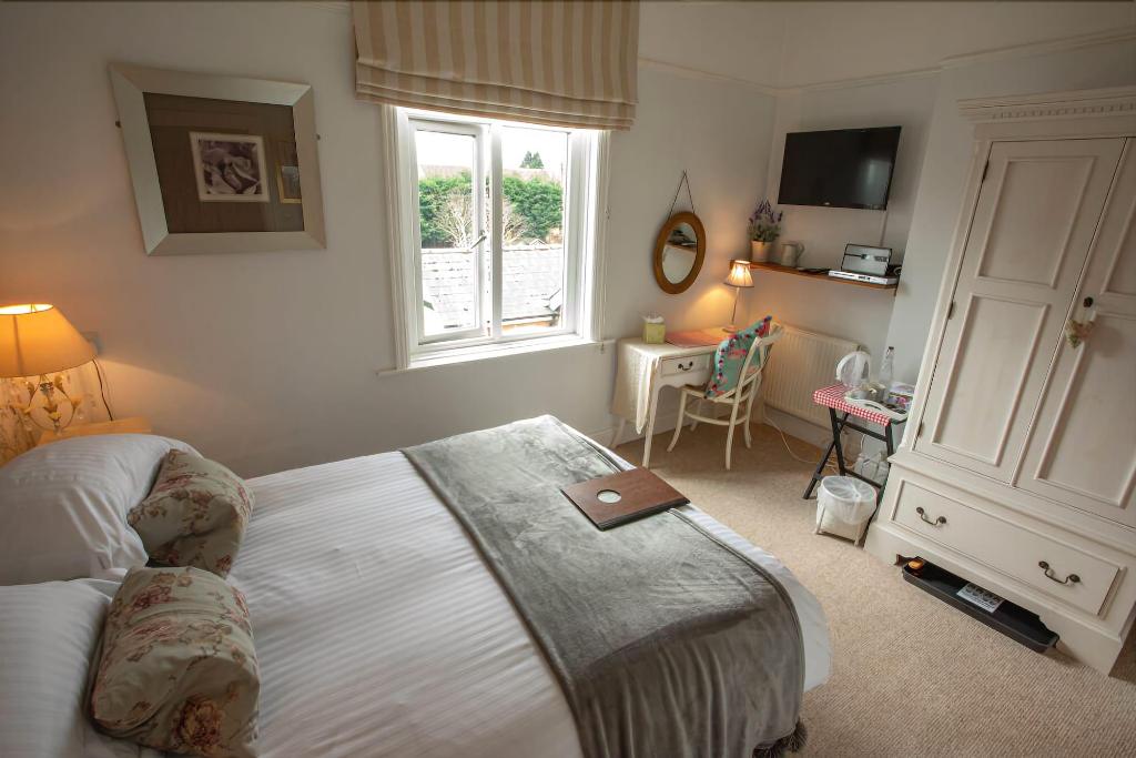 Treherne House   The Malvern Retreat