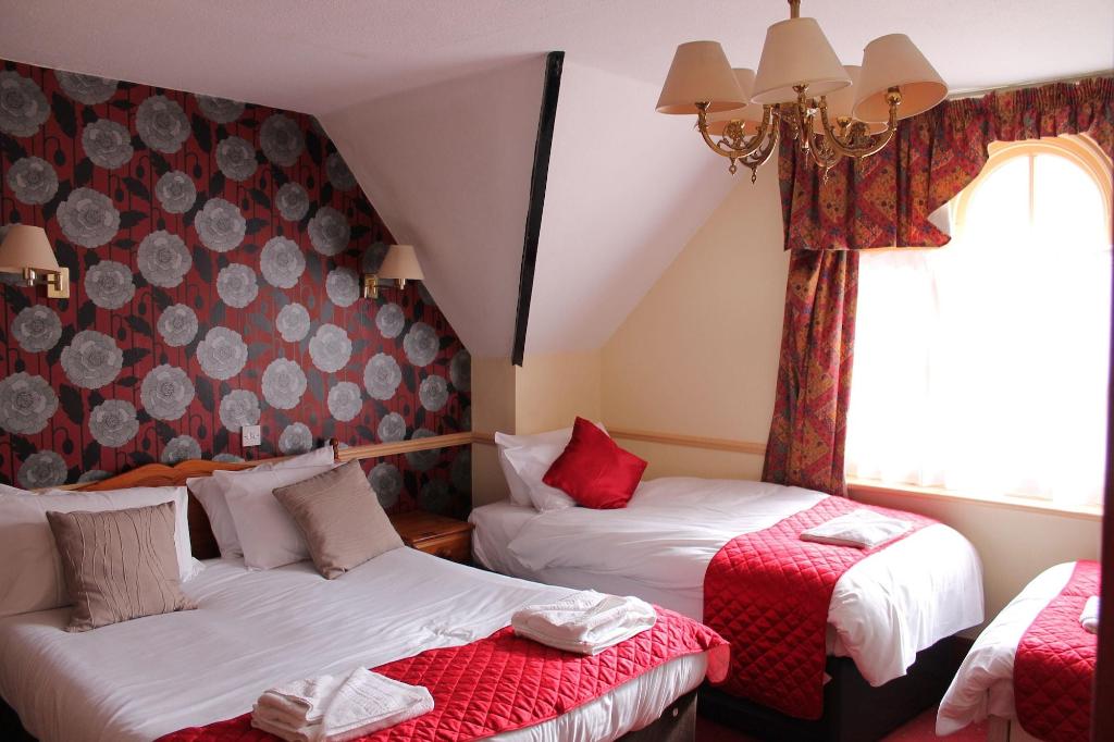 George Hotel