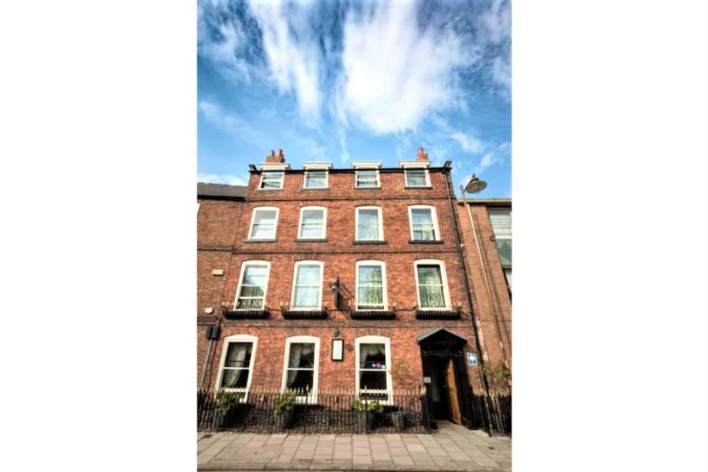 OYO The Townhouse