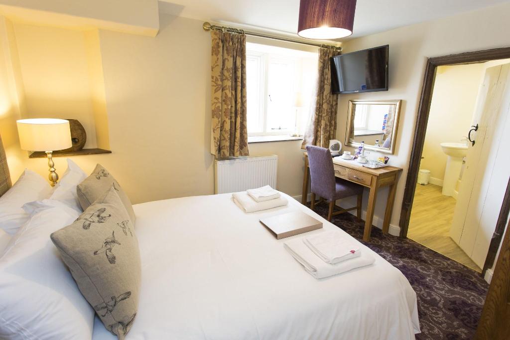 George Hotel