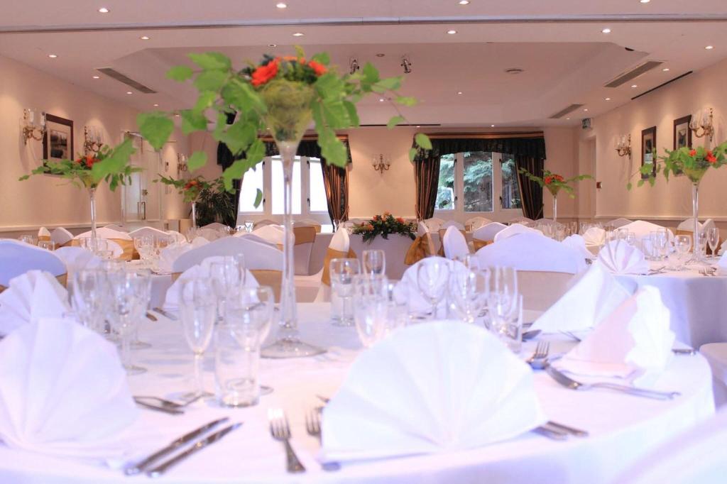 The Devil s Punchbowl Hotel - Conferences