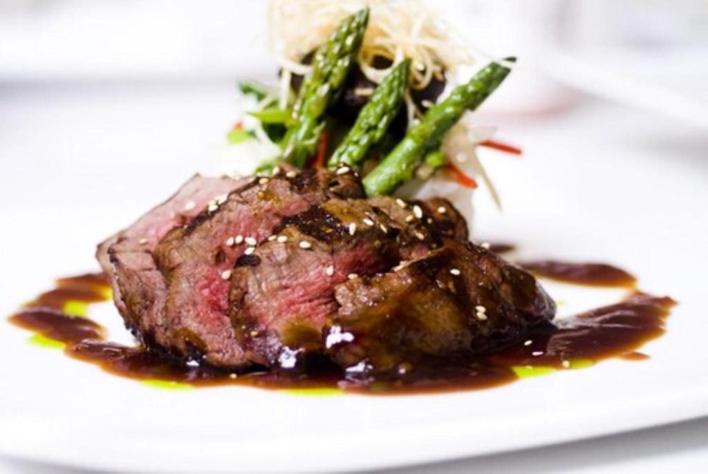 The Devil s Punchbowl Hotel - Restaurant