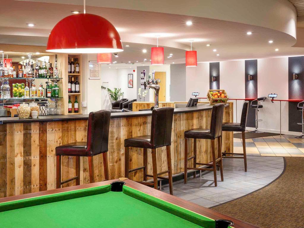 Garner Hotel Lincoln by IHG - Bar