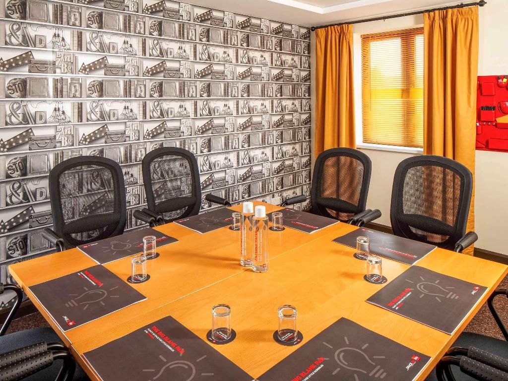 Garner Hotel Lincoln by IHG - Conferences