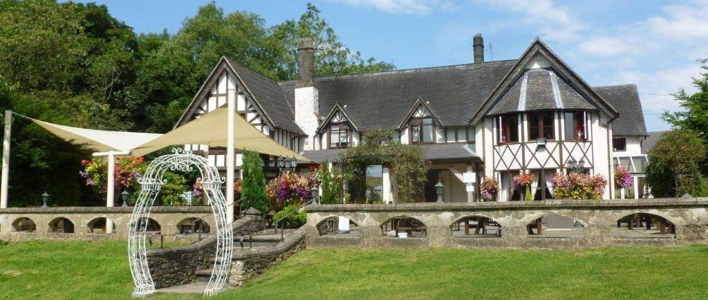 Bentley Brook Inn - General view