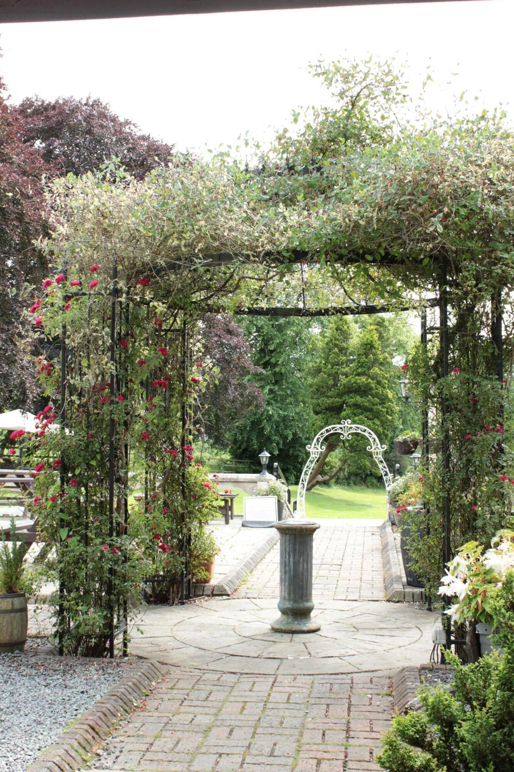 Bentley Brook Inn - General view