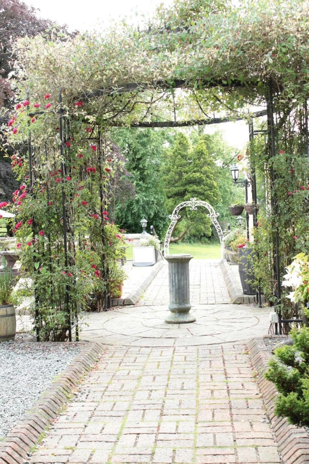 Bentley Brook Inn - General view