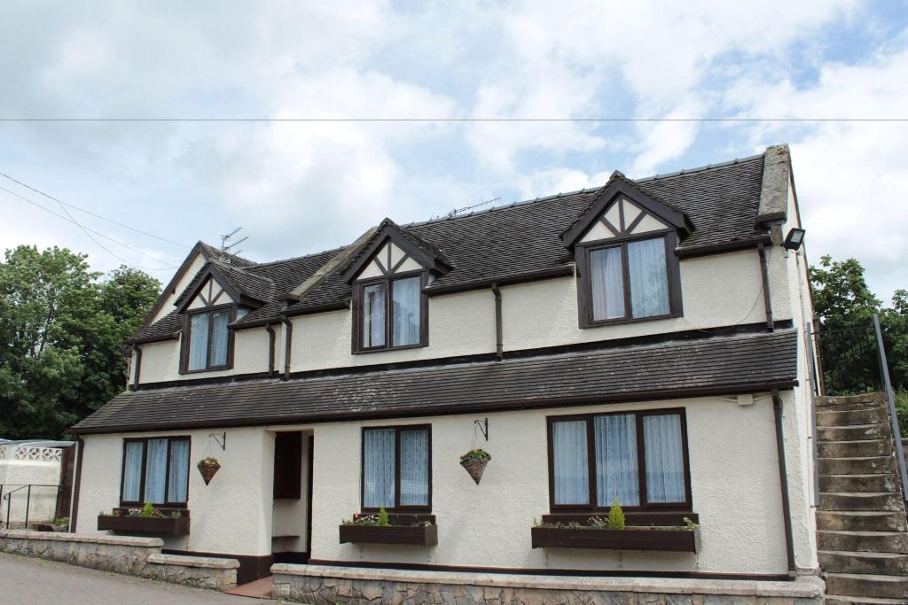 Bentley Brook Inn - General view