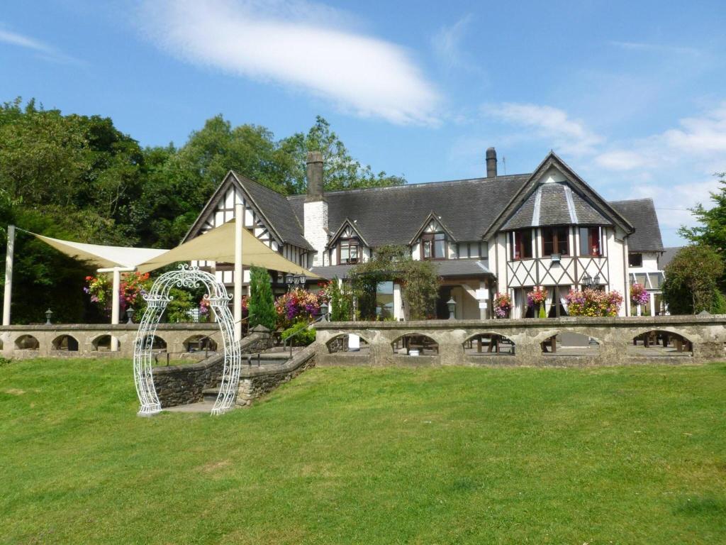 Bentley Brook Inn - General view