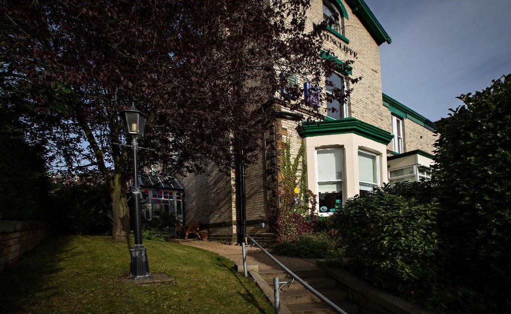 Raincliffe Hotel