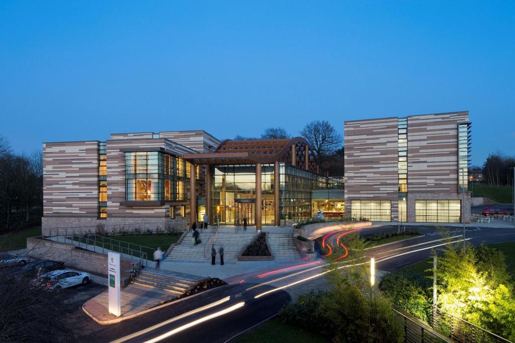 The Orchard Hotel & Restaurant