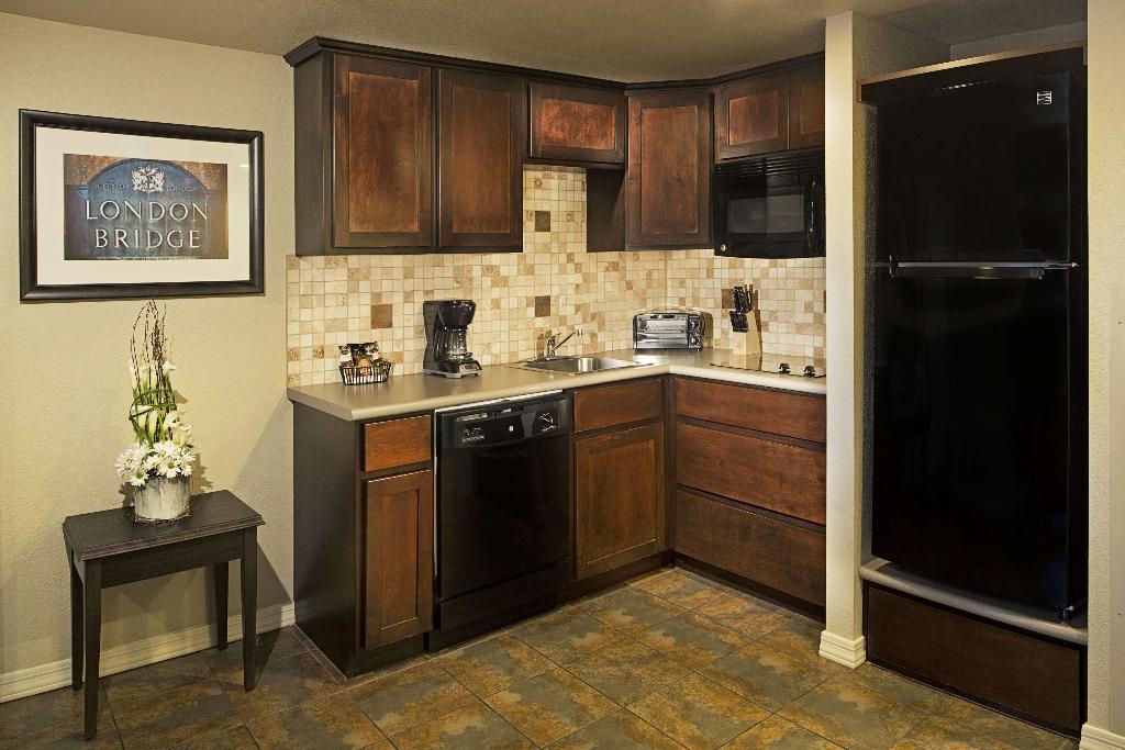London Bridge Resort