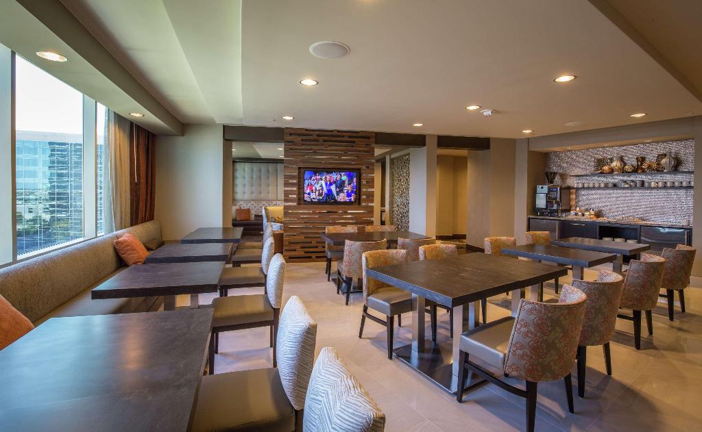 Hilton Plano Granite Park