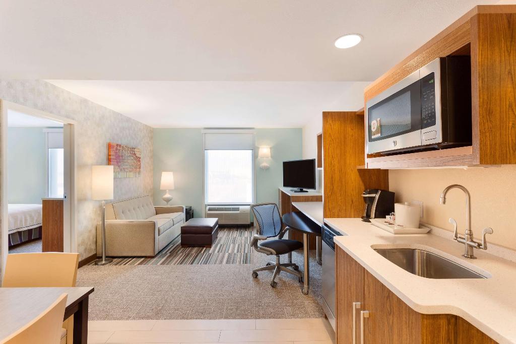 Home2 Suites By Hilton Fargo