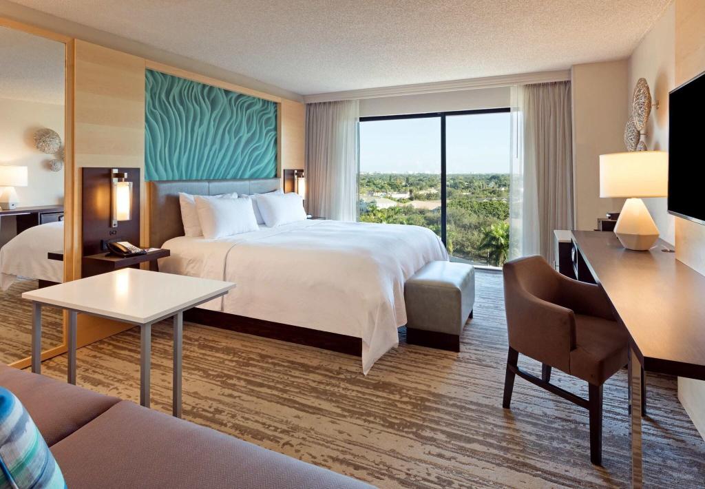 Boca Raton Marriott At Boca Center