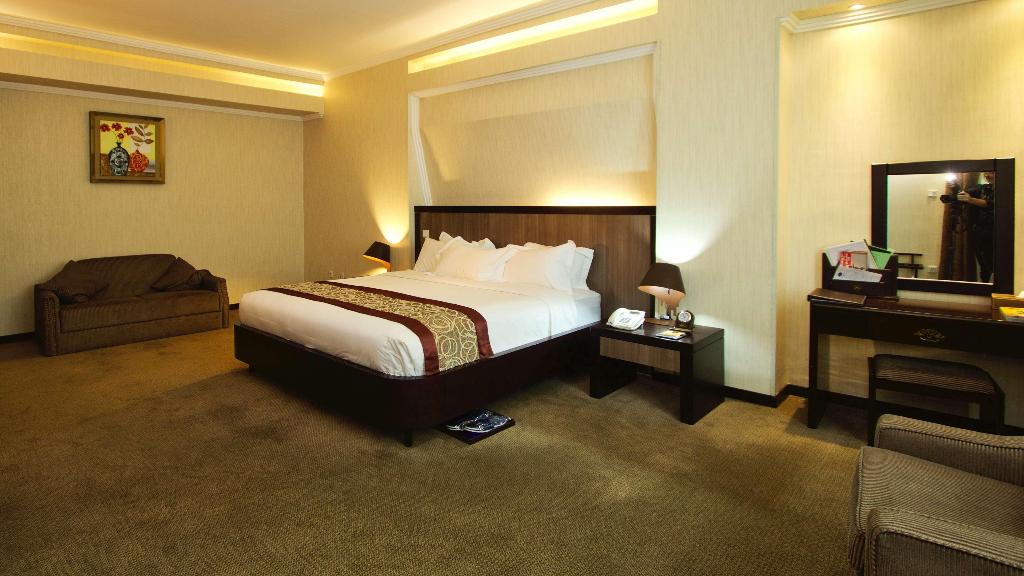Elilly Hotel
