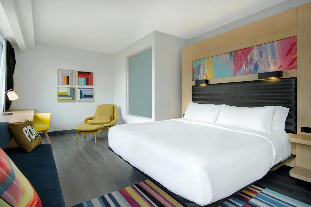 Aloft Oklahoma City Downtown Bricktown