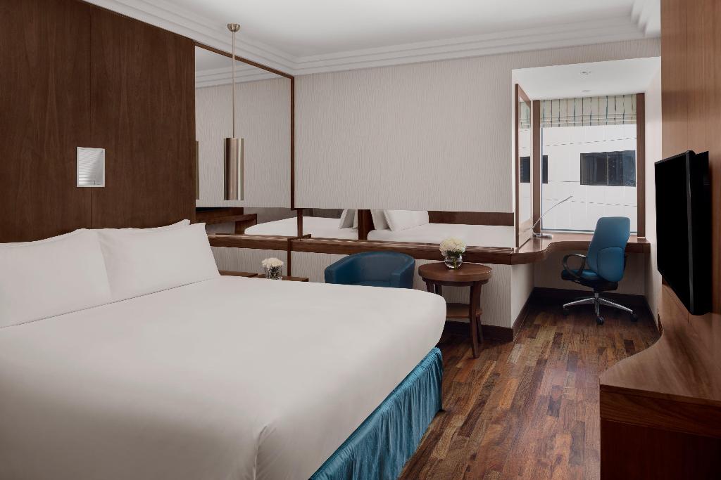 Radisson Blu Hotel and Convention Center