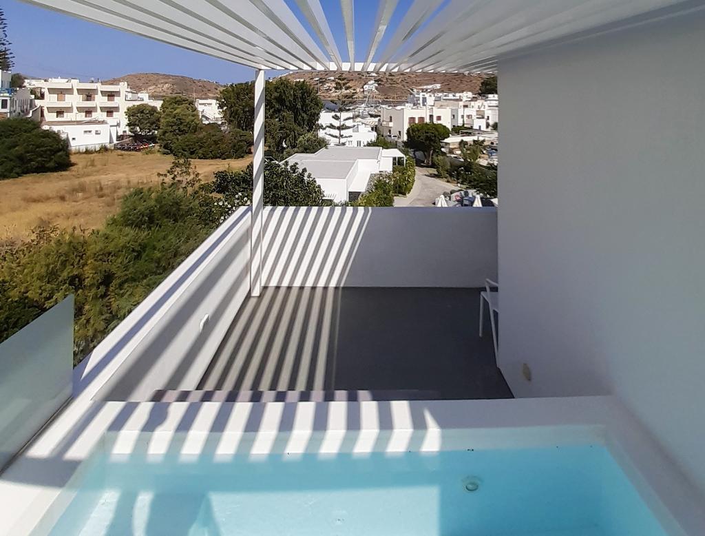 Relux Ios Hotel