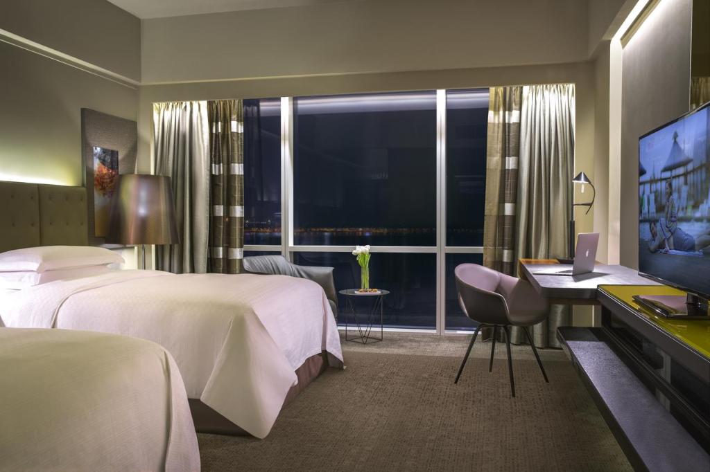 hotel-thumb