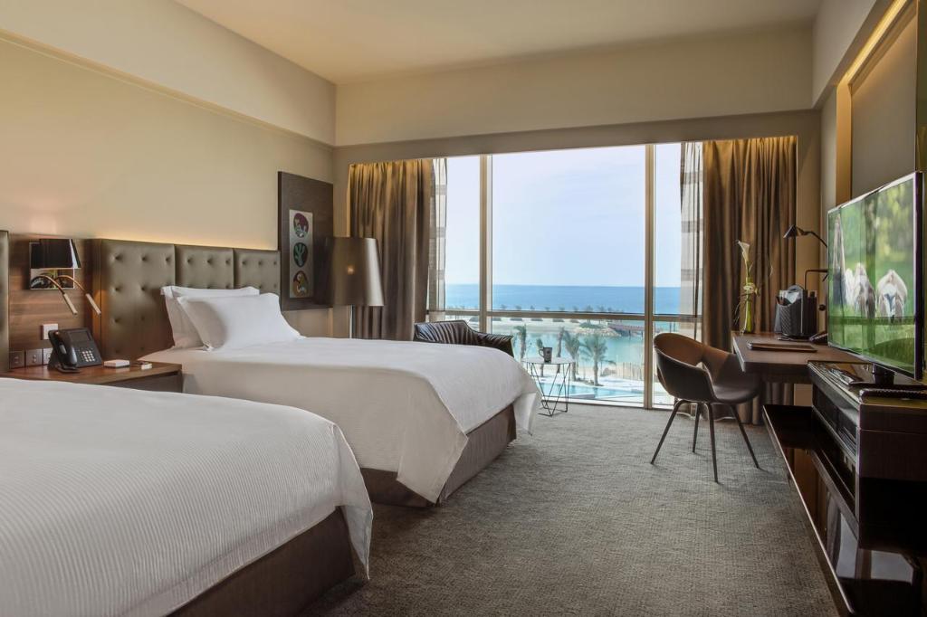 hotel-thumb