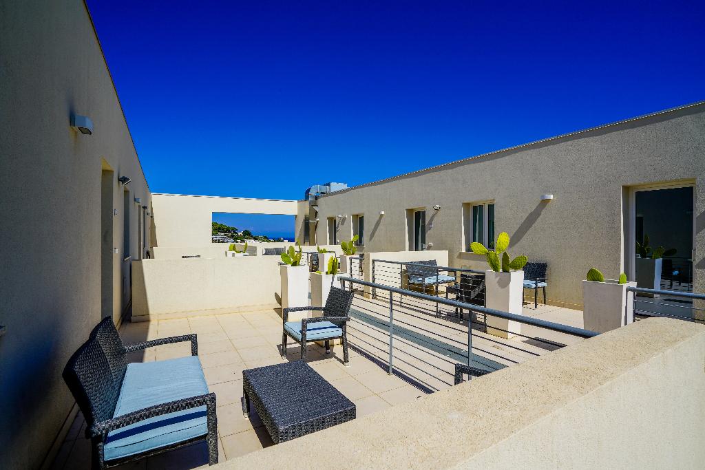 19 Summer Suites