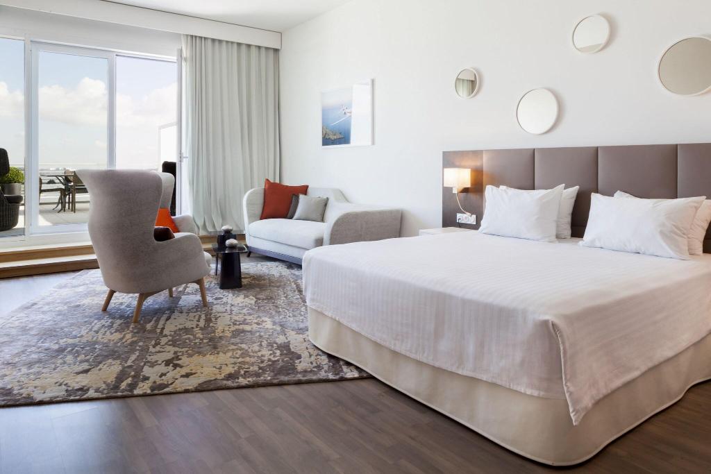 Ac Hotel By Marriott Paris Le Bourget Airport