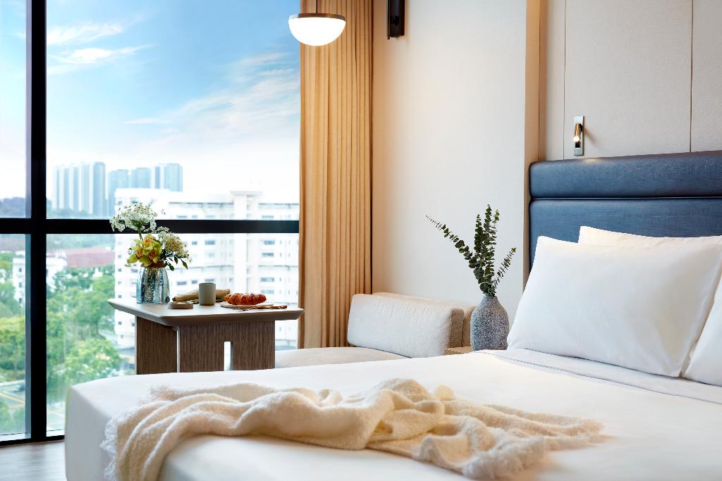 Momentus Hotel Alexandra Singapore