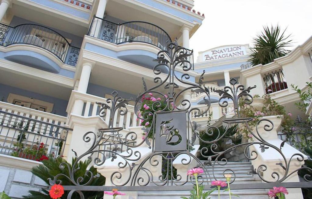 Enavlion Hotel