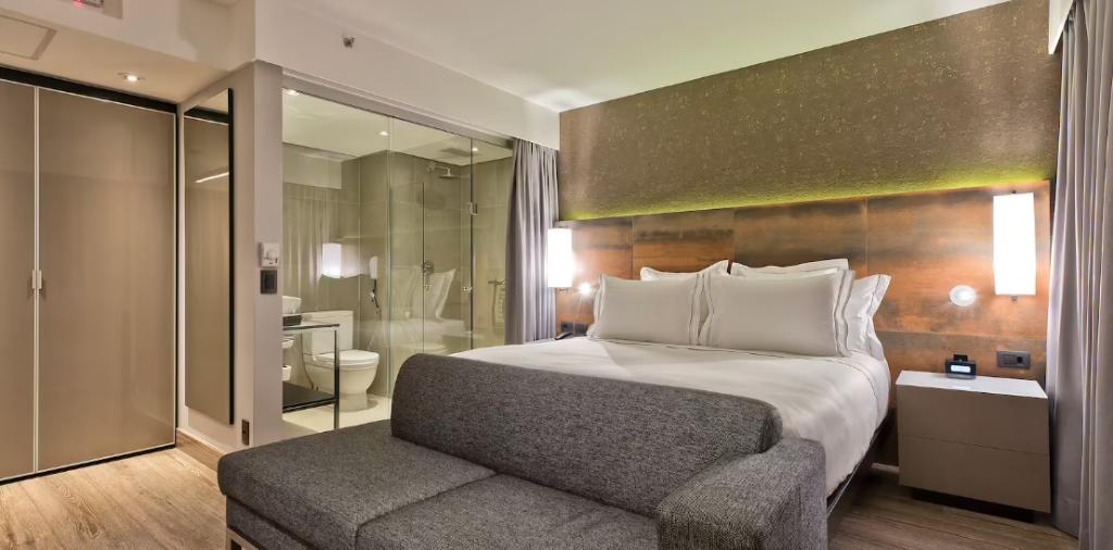 hotel-thumb