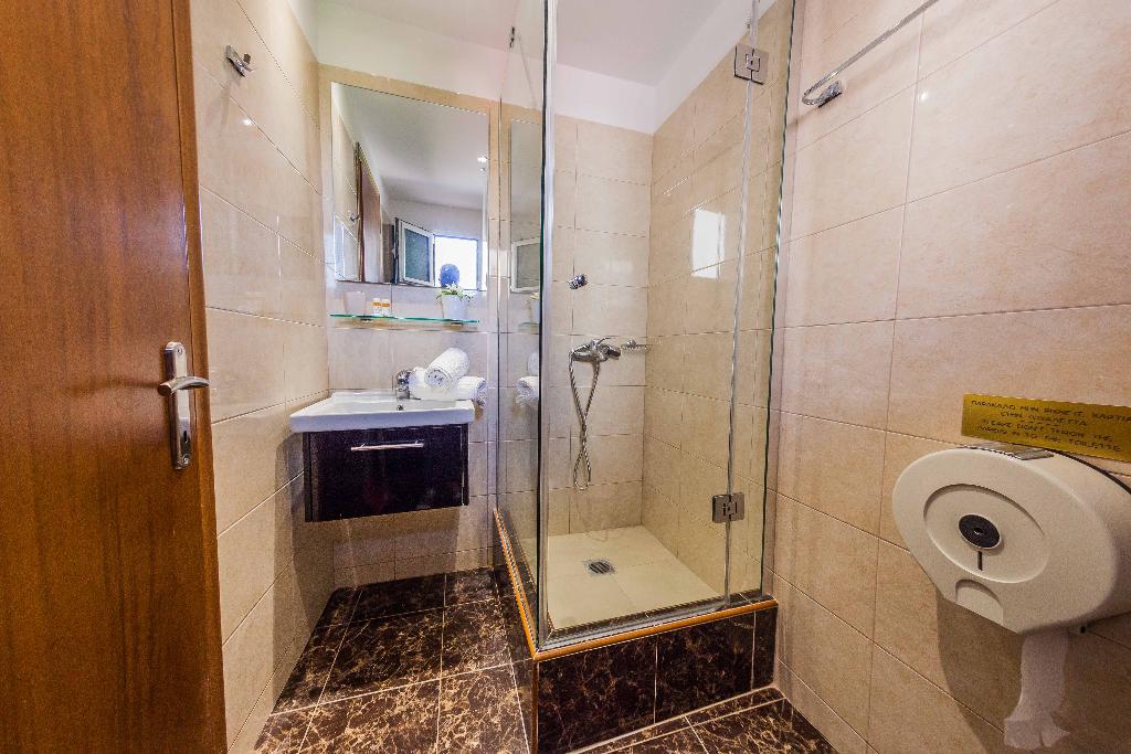 Sarantis Hotel