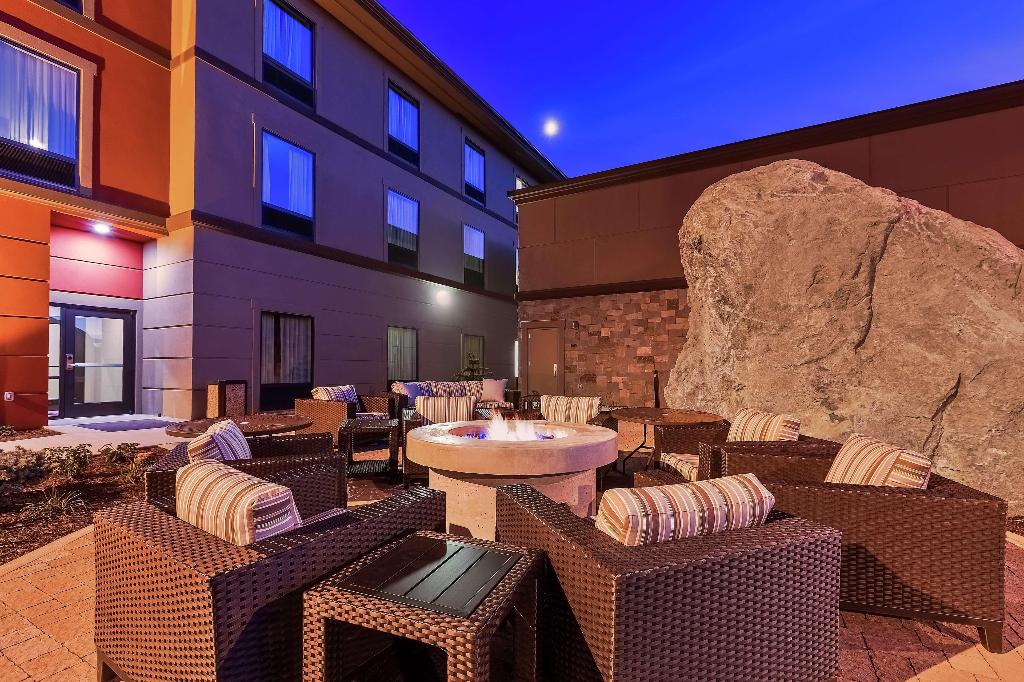Hampton Inn & Suites Bend