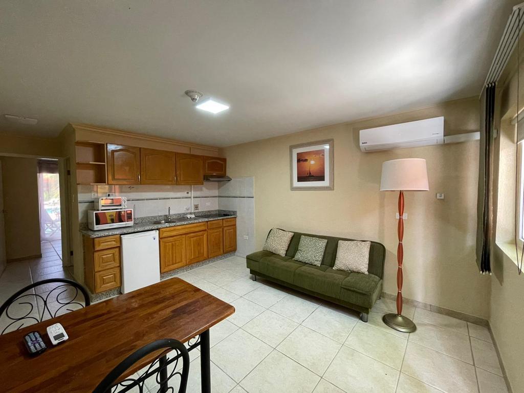 Del Rey Apartments