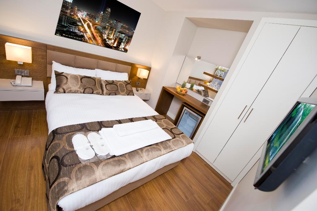 hotel-thumb
