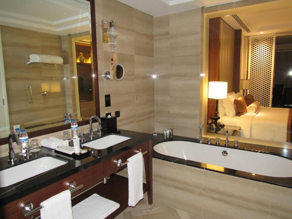 hotel-thumb